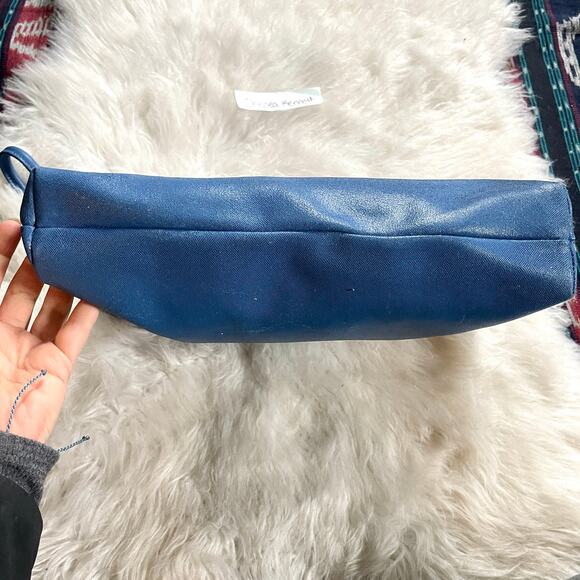 Gucci Vintage Oversized Clutch Wristlet Pouch Logo Medallion Blue - Picture 4 of 11